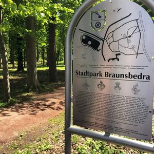 Neue Informationstafel im Stadtpark Tafel