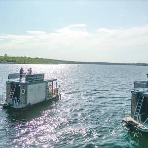 RUN4U Familienedition F12 Familien fahren mit Hausbooten Geiseltalsee Copyright CineImpulsLeipzig MDR